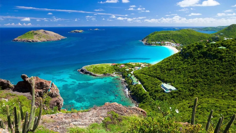 St Barths Yacht — Guide gallery — image 3 of 3