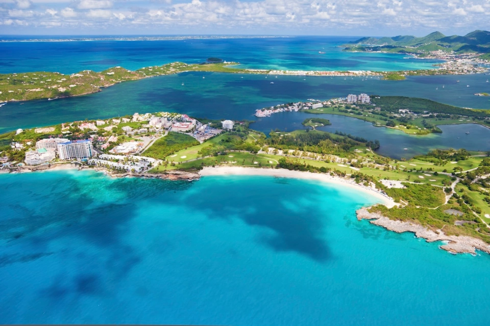 St Martin Yacht — Guide gallery — image 1 of 3