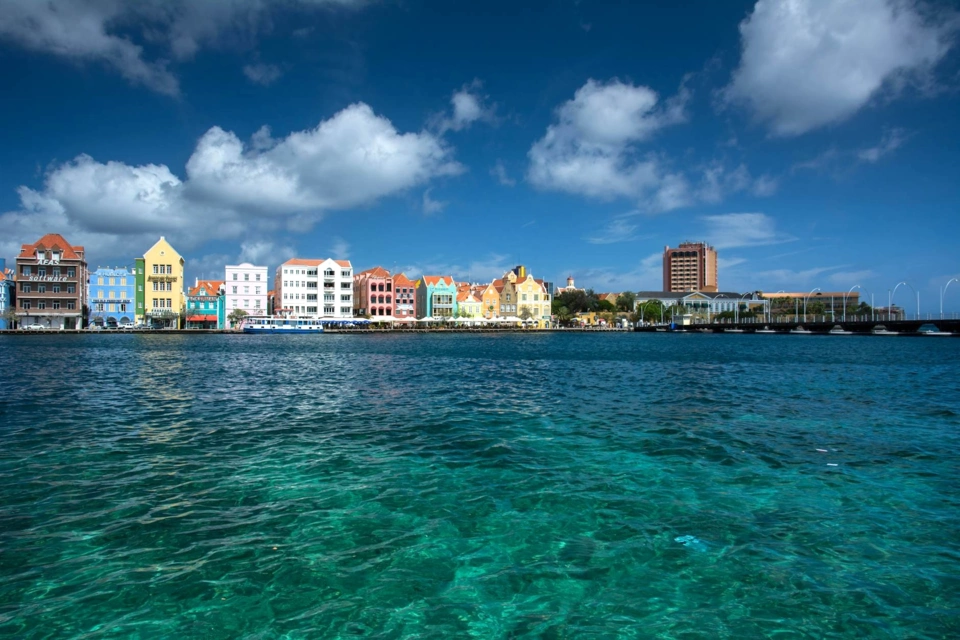 Curacao Yacht — Guide gallery — image 1 of 3