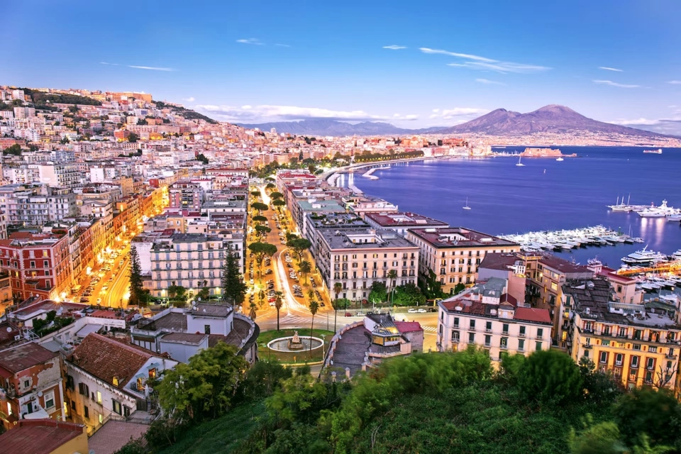 Naples Yacht — Guide gallery — image 1 of 3