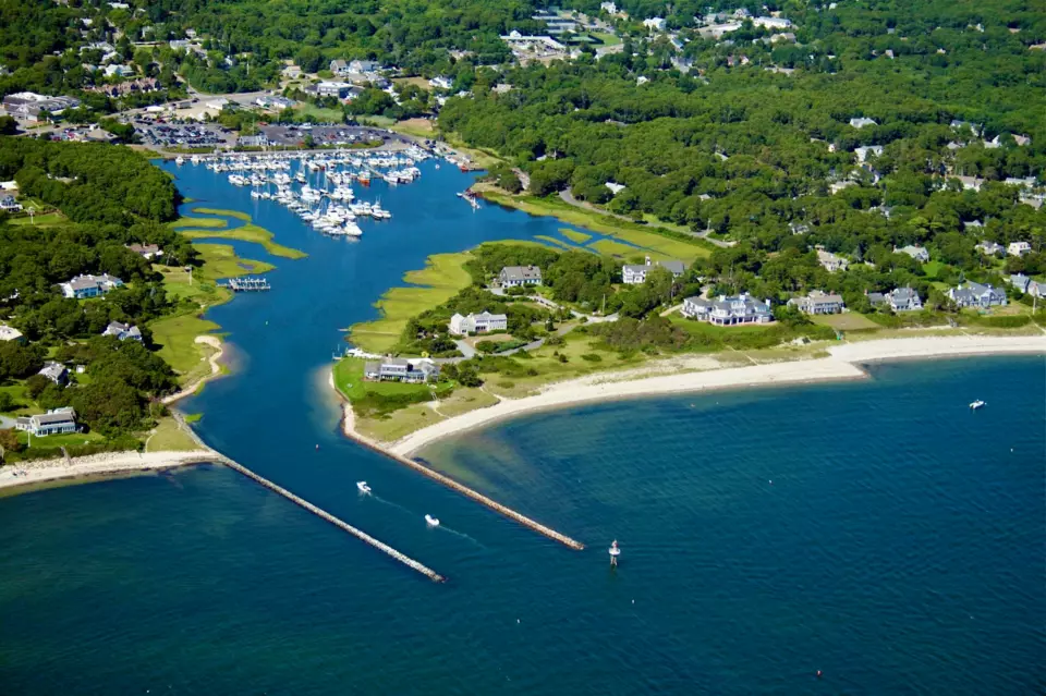 New England Yacht — Guide gallery — image 3 of 3