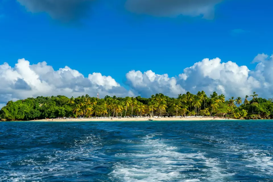 Grenadines Yacht — Itinerary gallery — image 3 of 3