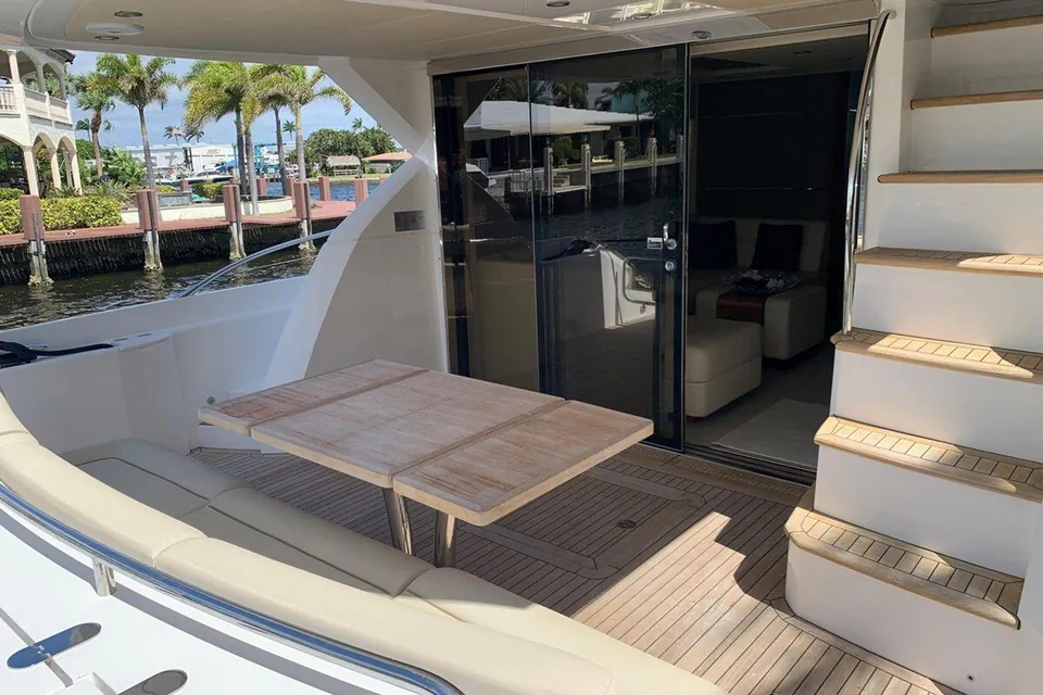 Moonlight Drive, 2015 Sunseeker Manhattan 63, photo 5