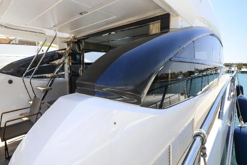Navy, 2015 Princess S72, photo 6