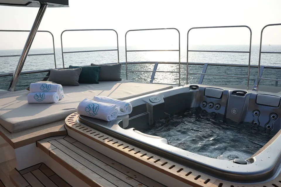 Geulunel, 2025 Majesty Yachts Majesty 120, photo 15