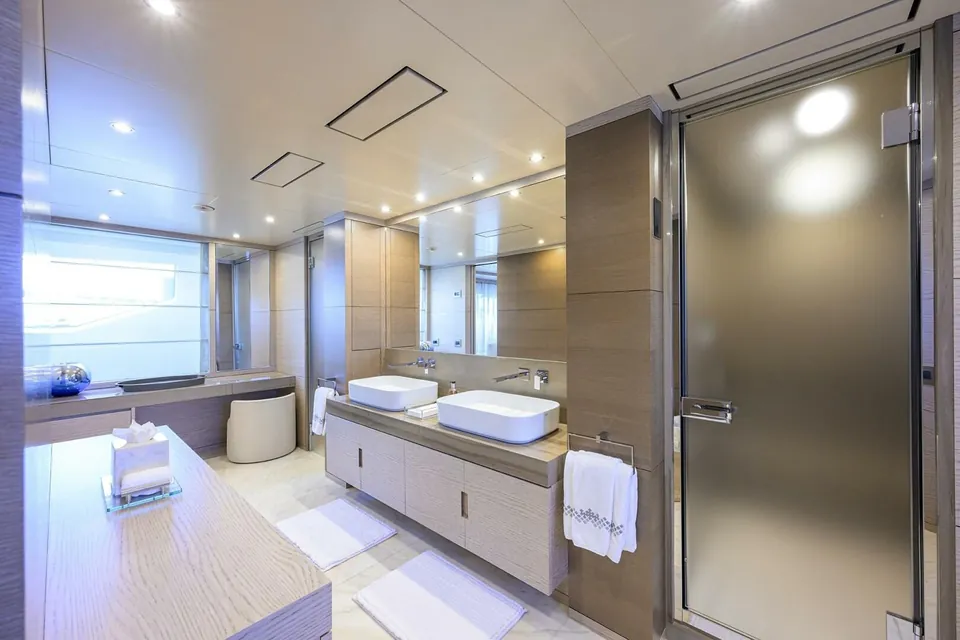 Cofina, 2016 Benetti Classic Supreme 132', photo 14