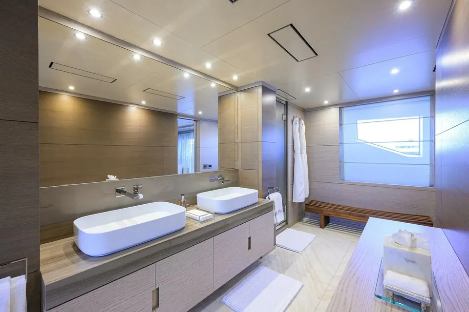 Cofina, 2016 Benetti Classic Supreme 132', photo 15
