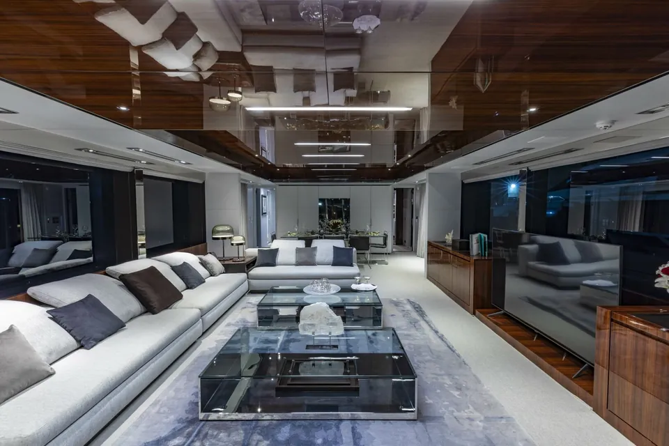 No Surrender, 2020 Riva 110' Dolcevita, photo 4