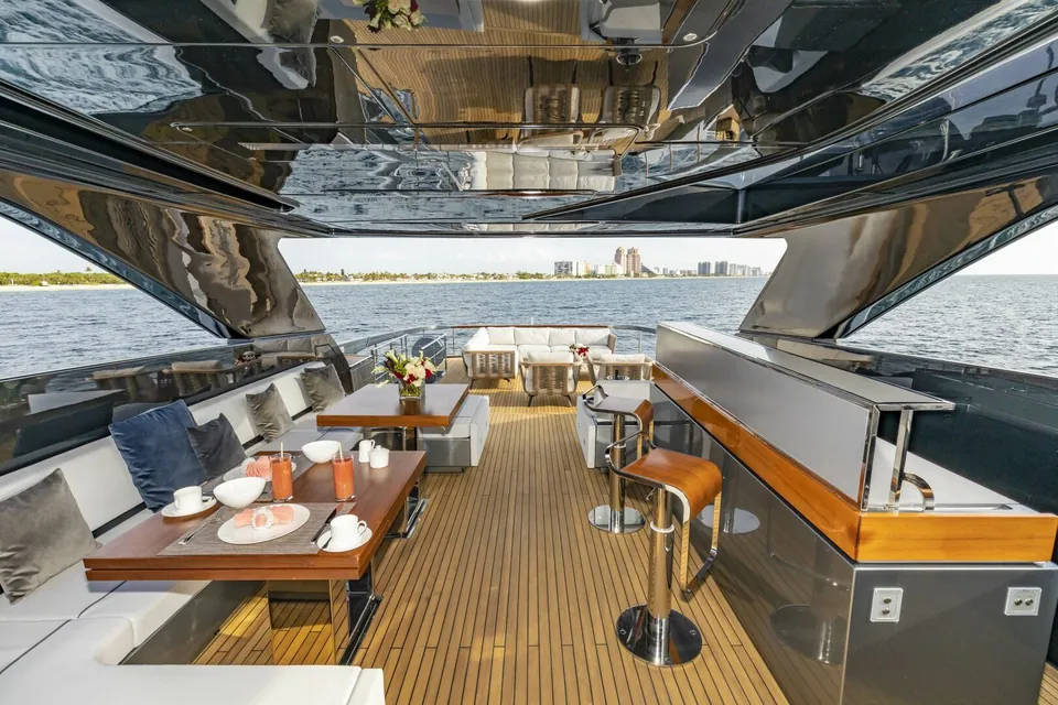 No Surrender, 2020 Riva 110' Dolcevita, photo 18
