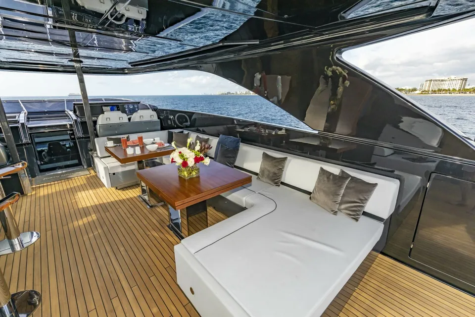 No Surrender, 2020 Riva 110' Dolcevita, photo 27