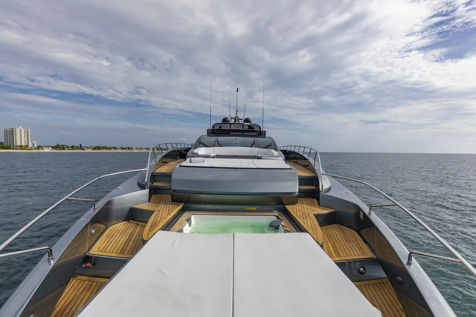 No Surrender, 2020 Riva 110' Dolcevita, photo 34