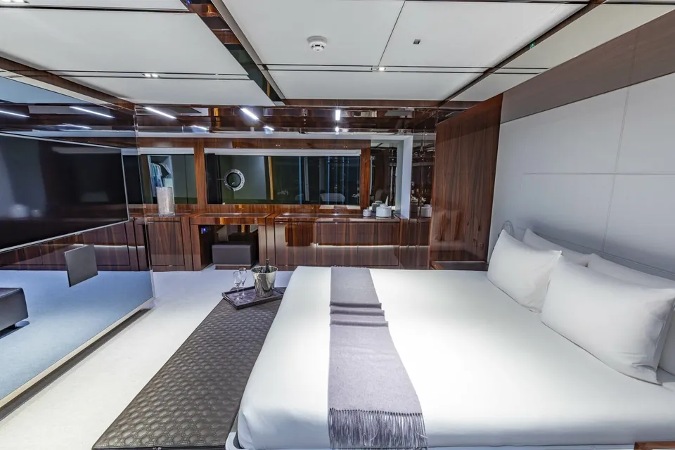 No Surrender, 2020 Riva 110' Dolcevita, photo 44