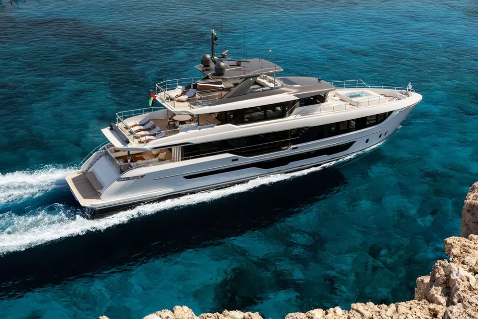 2025 Majesty Yachts 112 Terrace, photo 2