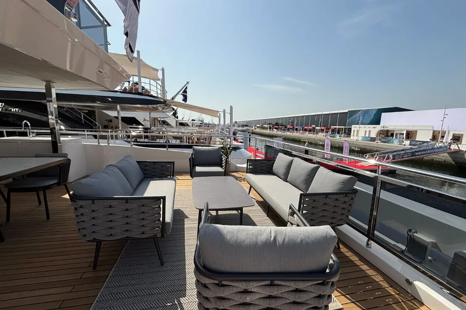 2025 Majesty Yachts 112 Terrace, photo 24