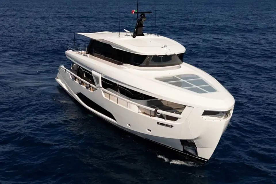 Adrenalina, 2025 Ferretti Infynito 90, photo 2
