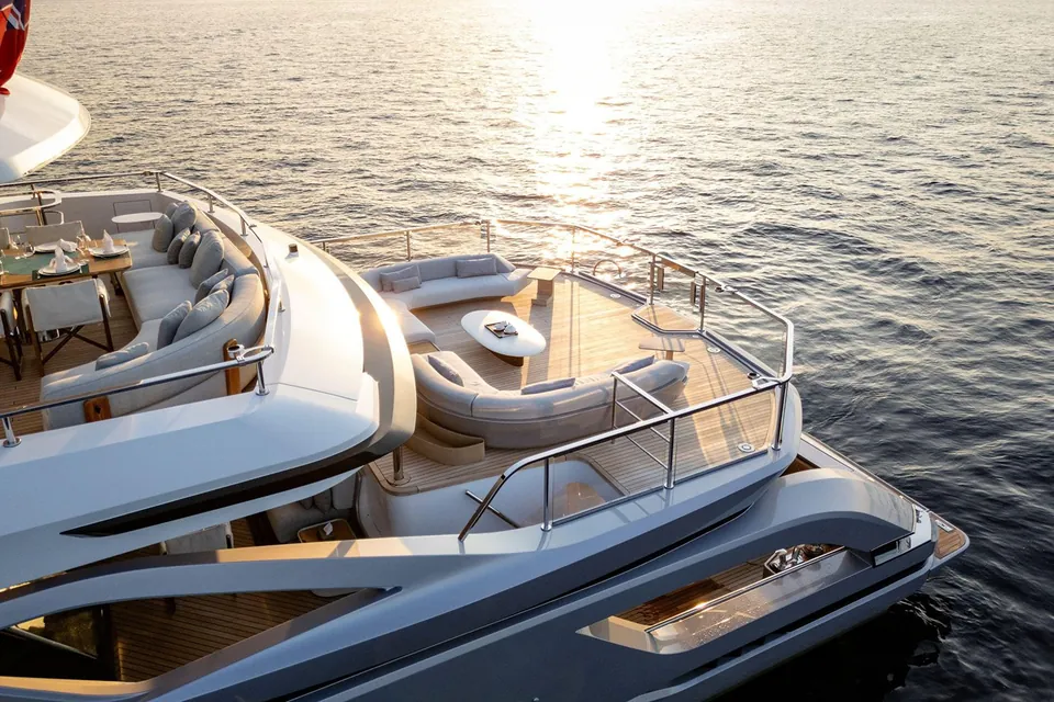 Tamanya, 2023 Azimut Grande Trideck, photo 4