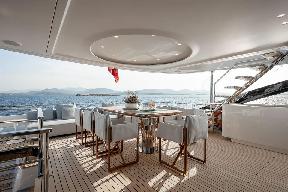 Tamanya, 2023 Azimut Grande Trideck, photo 9