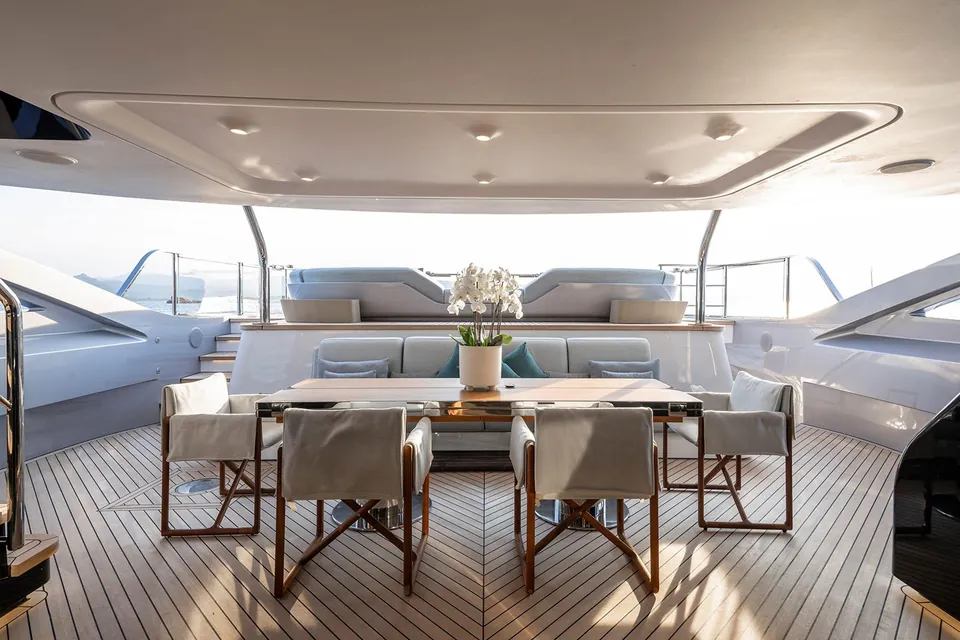 Tamanya, 2023 Azimut Grande Trideck, photo 11