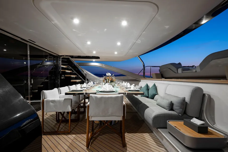 Tamanya, 2023 Azimut Grande Trideck, photo 12