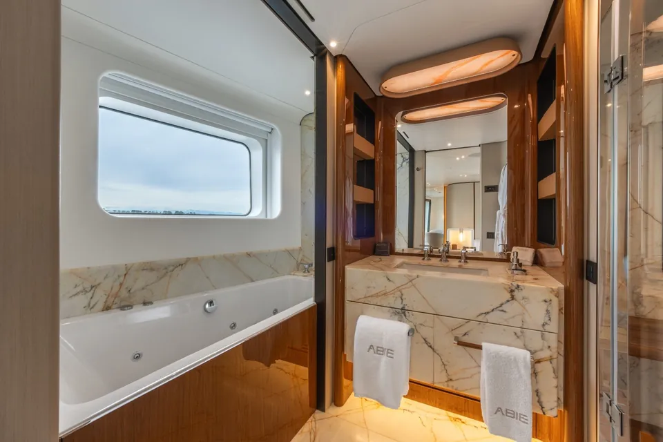 Abie, 2024 Azimut Grande 36M, photo 16