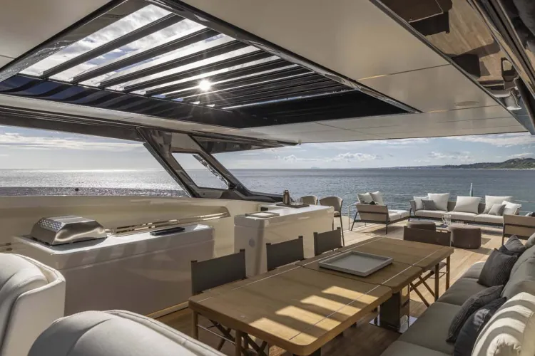 Epic, 2021 Ferretti 1000, photo 18