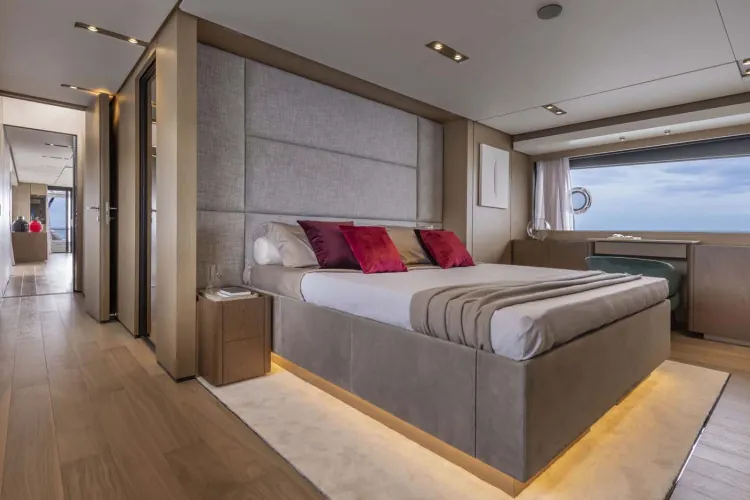 Epic, 2021 Ferretti 1000, photo 20