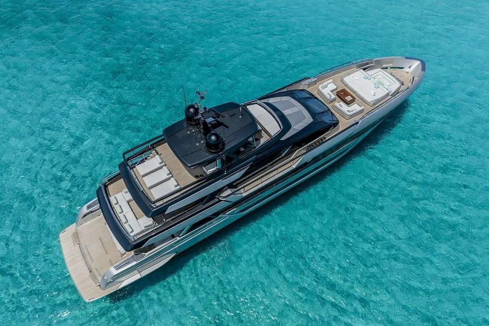 Janus Navem, 2023 Riva 130' Bellissima, photo 4