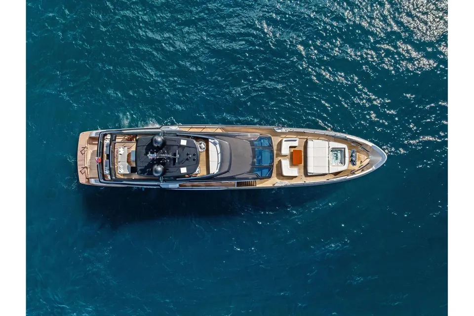 Euro, 2024 Riva 130' Bellissima, photo 3