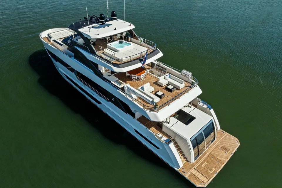 Serenity Now, 2024 Ocean Alexander 35R, photo 4