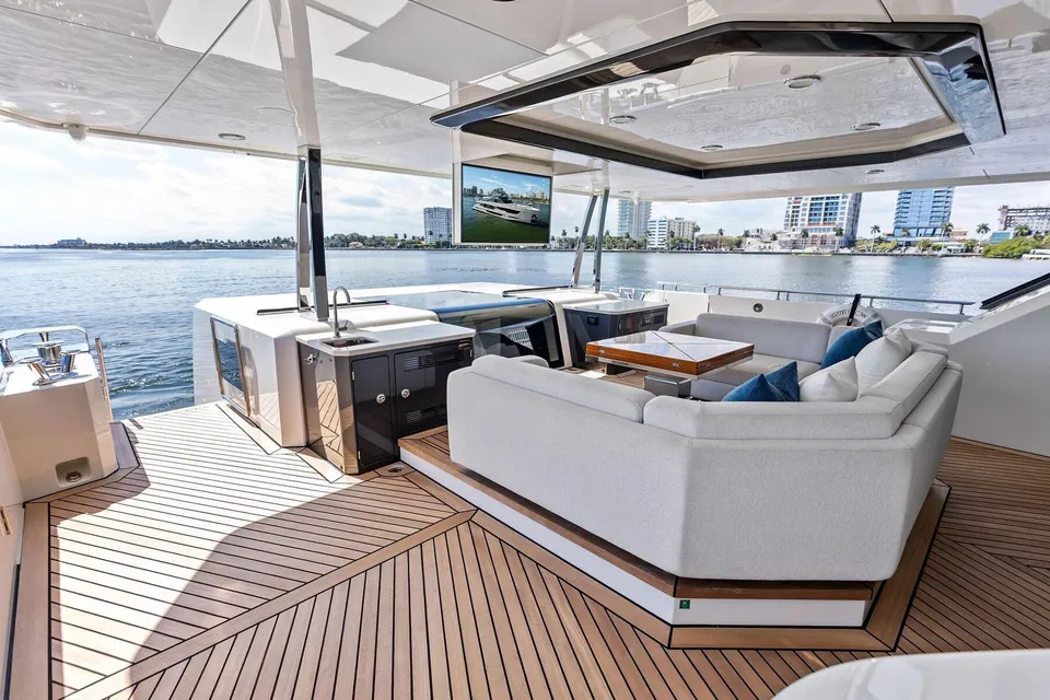 Serenity Now, 2024 Ocean Alexander 35R, photo 11