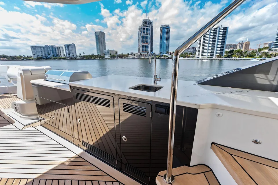 Serenity Now, 2024 Ocean Alexander 35R, photo 14