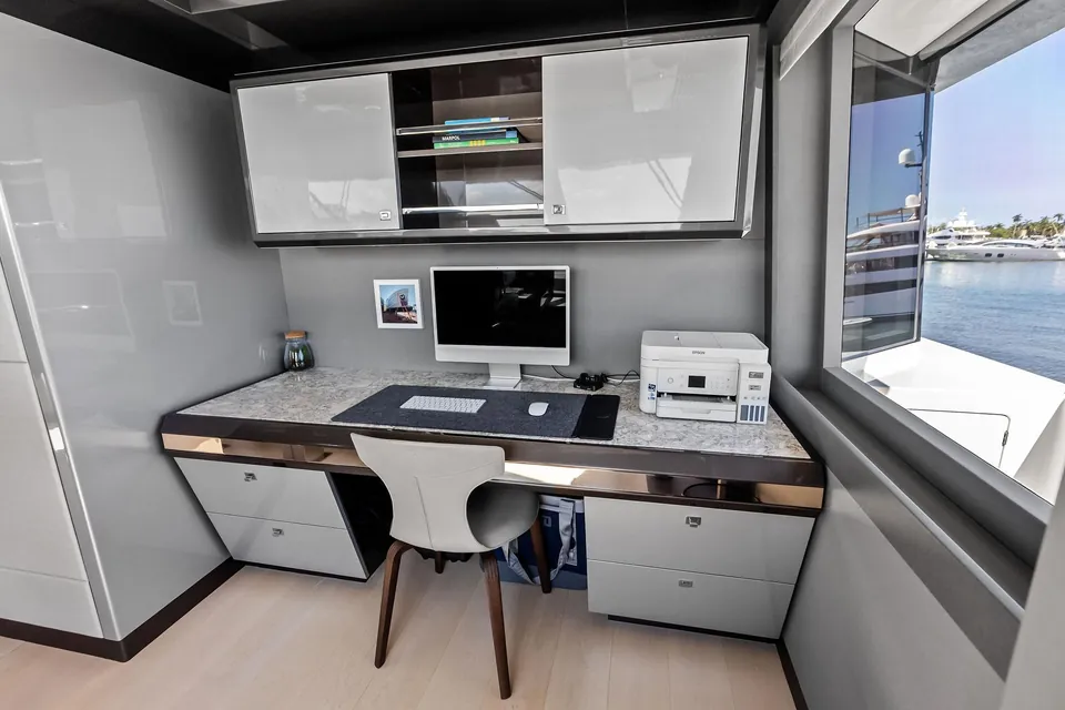 Serenity Now, 2024 Ocean Alexander 35R, photo 30