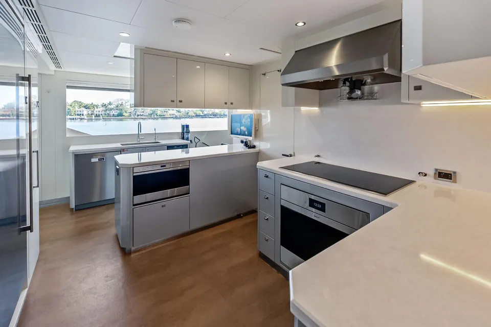 Serenity Now, 2024 Ocean Alexander 35R, photo 38