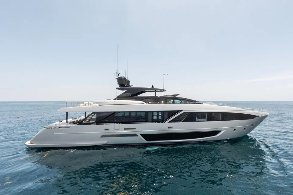 Chop Chop, 2023 Riva 110' Dolcevita, photo 2