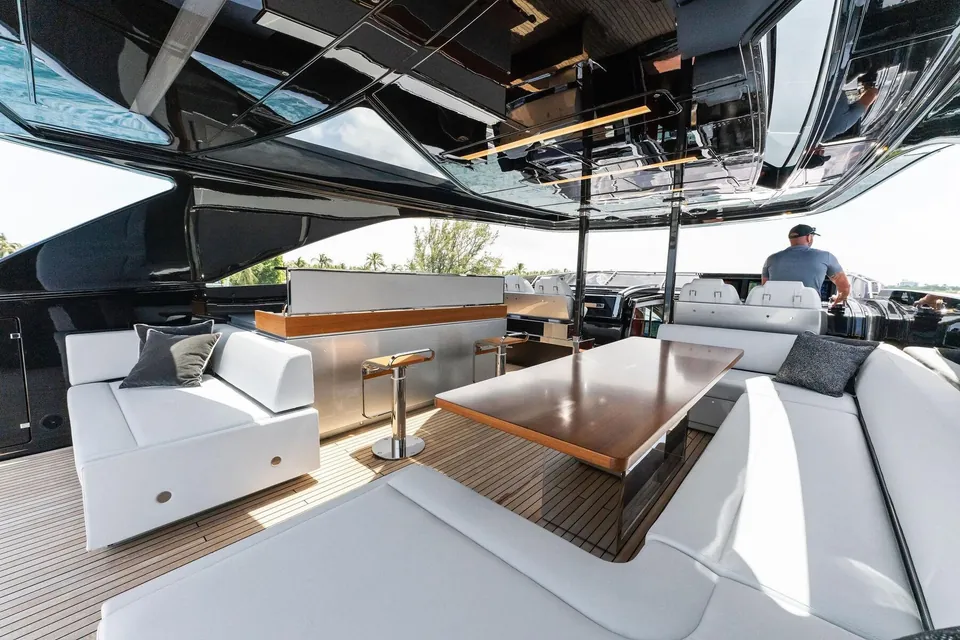 Chop Chop, 2023 Riva 110' Dolcevita, photo 6