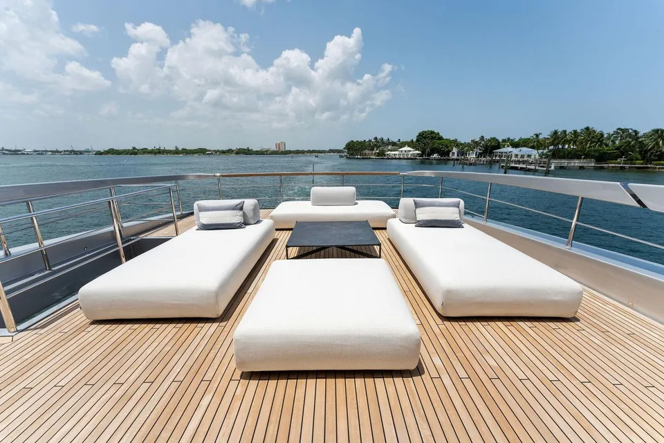 Chop Chop, 2023 Riva 110' Dolcevita, photo 11