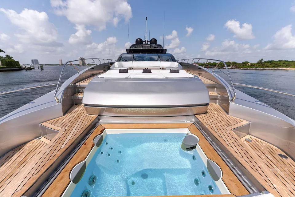 Chop Chop, 2023 Riva 110' Dolcevita, photo 23