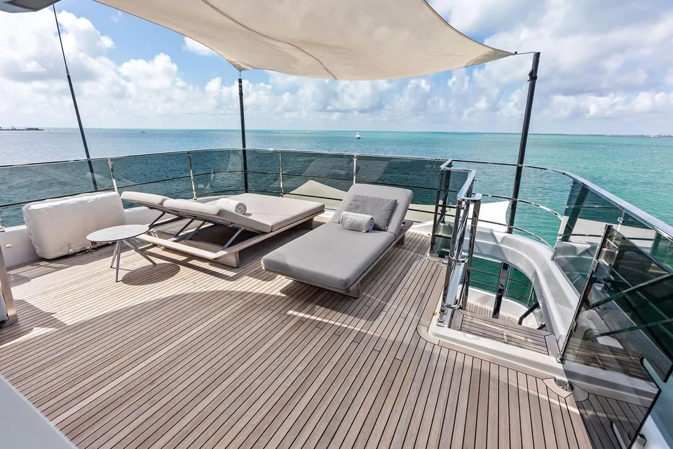 Lumpasaurus, 2023 Custom Line Navetta 33, photo 8