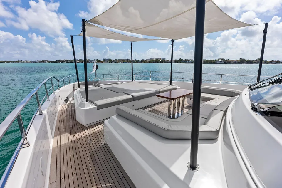 Lumpasaurus, 2023 Custom Line Navetta 33, photo 12