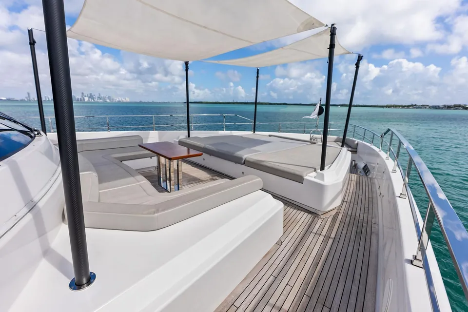 Lumpasaurus, 2023 Custom Line Navetta 33, photo 13