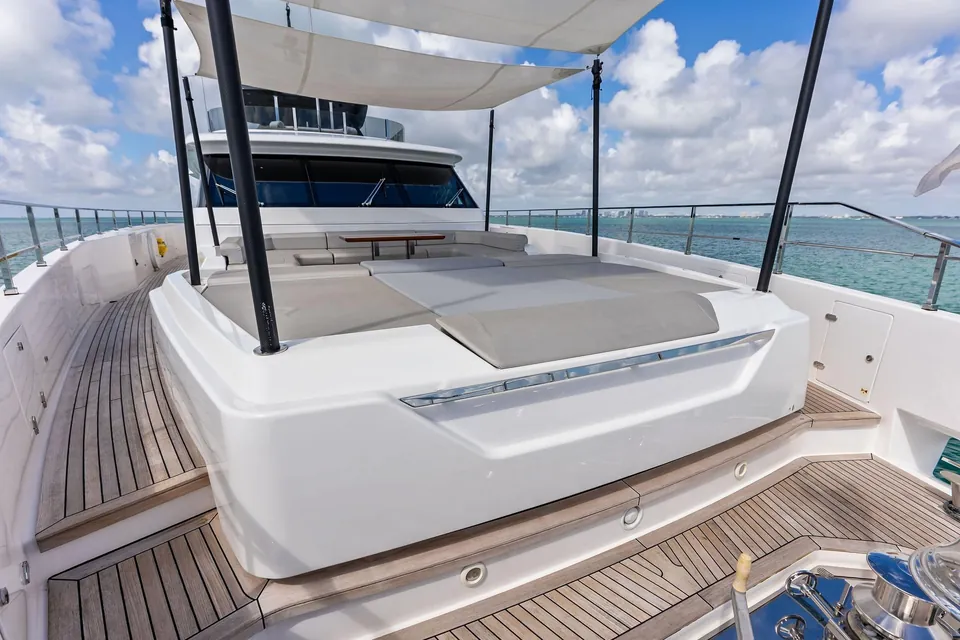 Lumpasaurus, 2023 Custom Line Navetta 33, photo 14
