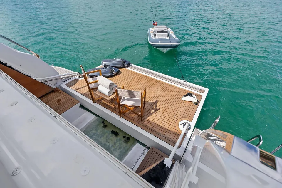 Lumpasaurus, 2023 Custom Line Navetta 33, photo 28