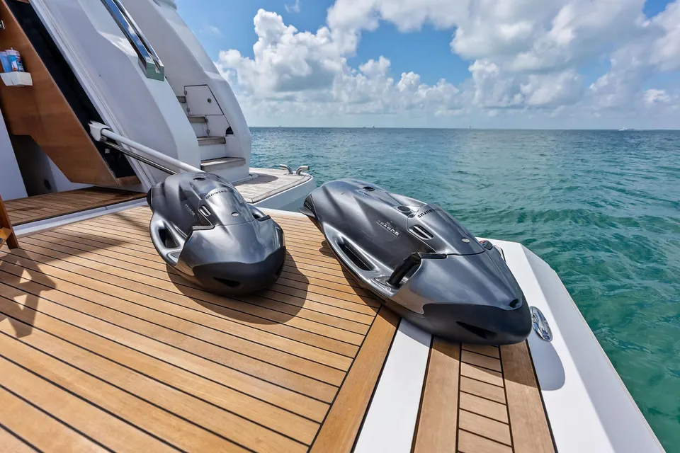 Lumpasaurus, 2023 Custom Line Navetta 33, photo 30