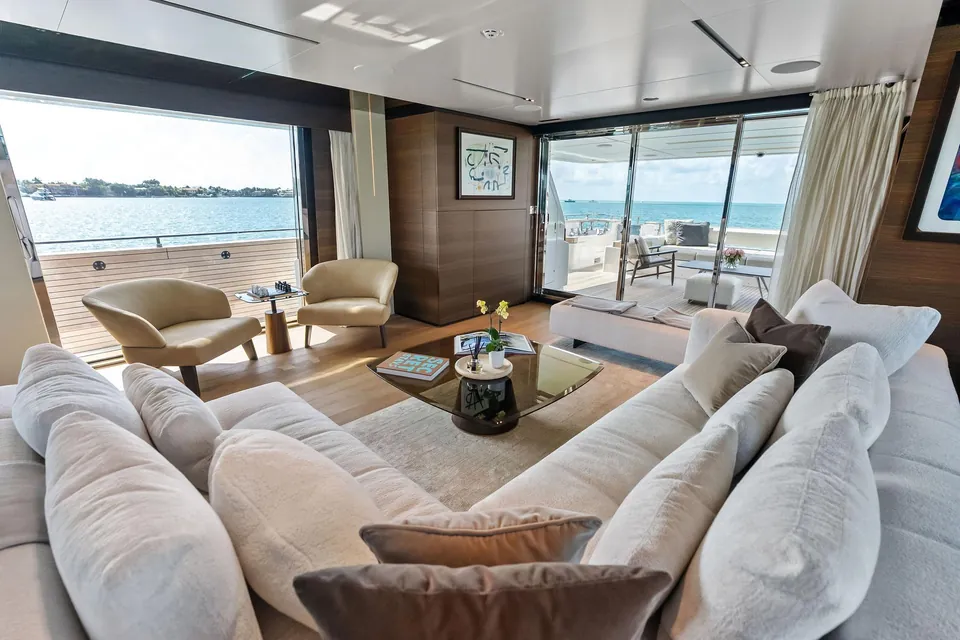 Lumpasaurus, 2023 Custom Line Navetta 33, photo 38