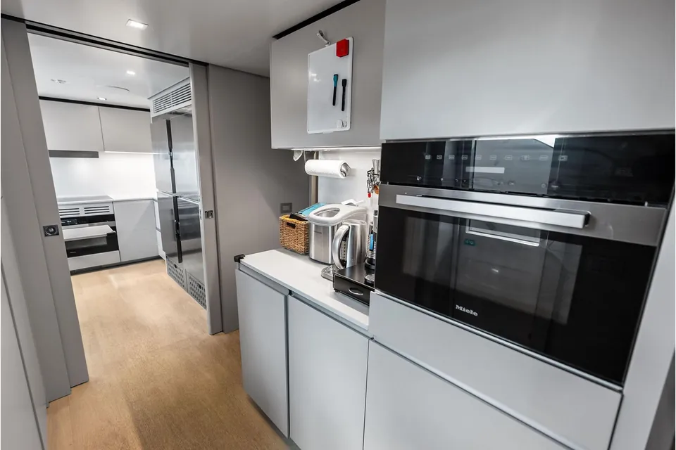 Lumpasaurus, 2023 Custom Line Navetta 33, photo 49