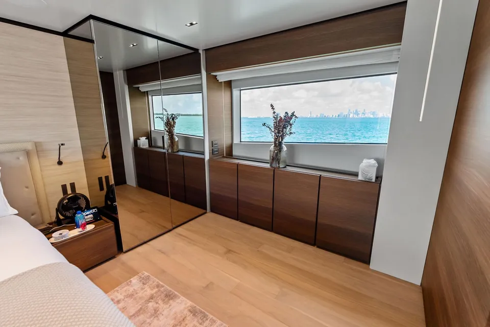 Lumpasaurus, 2023 Custom Line Navetta 33, photo 57