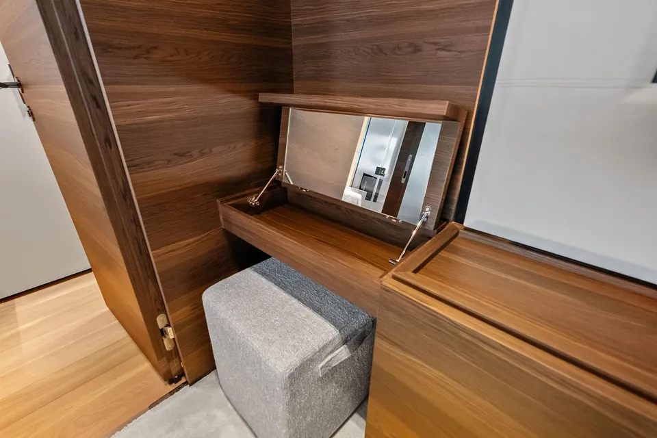 Lumpasaurus, 2023 Custom Line Navetta 33, photo 74
