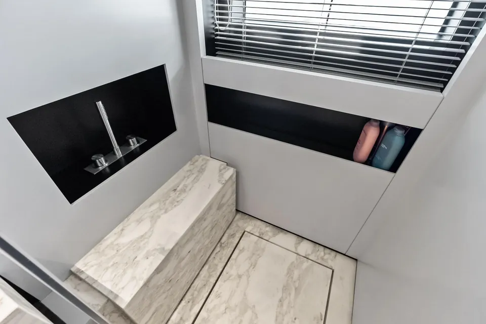 Lumpasaurus, 2023 Custom Line Navetta 33, photo 88