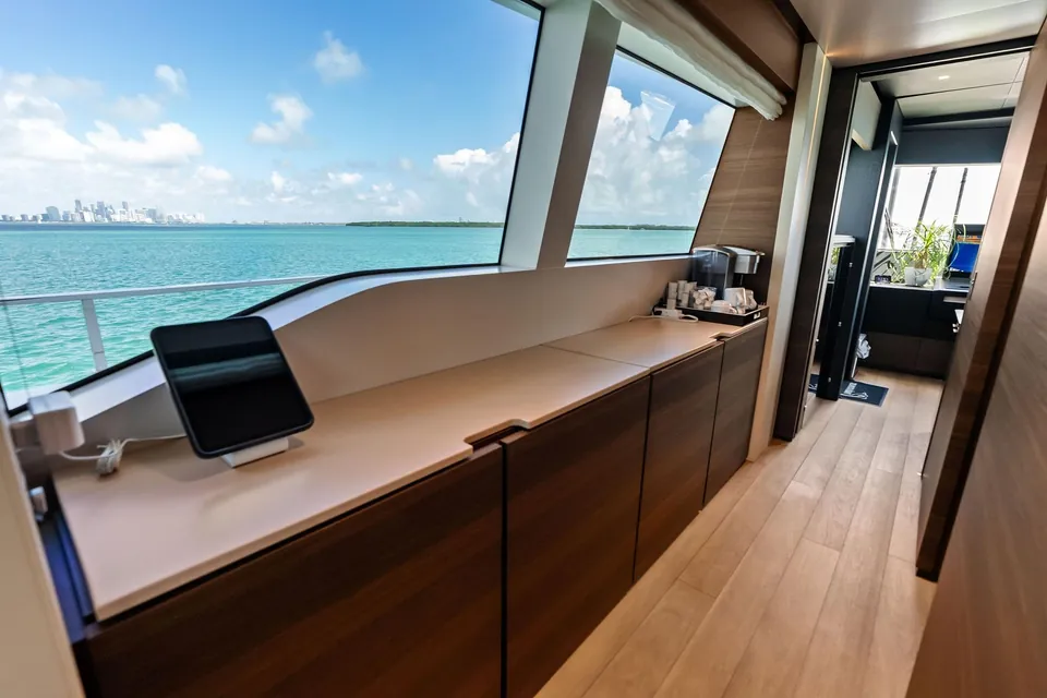 Lumpasaurus, 2023 Custom Line Navetta 33, photo 97