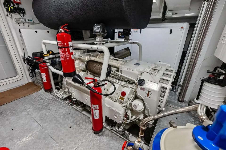 Lumpasaurus, 2023 Custom Line Navetta 33, photo 127
